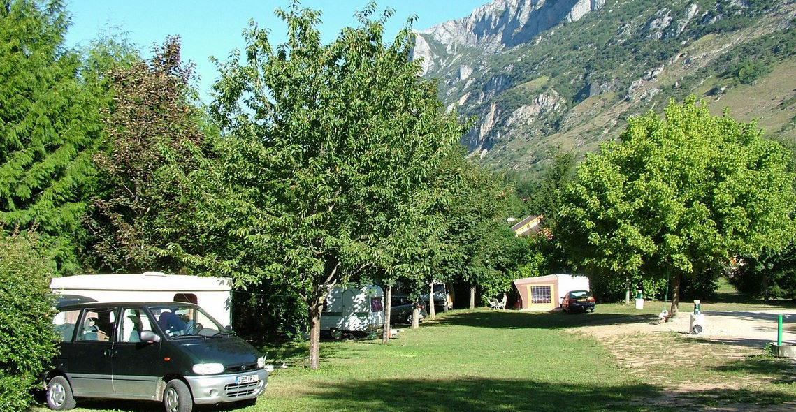 Emplacements libres camping vallée de beille